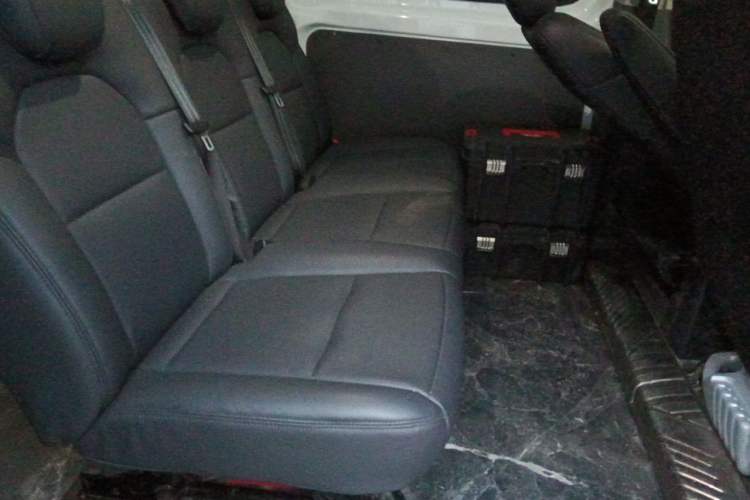 Used Ford Transit 2023 2.0T Diesel Manual Multifunction Commercial Vehicle Short Wheelbase Low Roof 5/6 Seats Left Rear Seat
