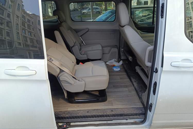 Used Ford Transit 2023 2.0T Diesel Manual Commercial & Travel Version Mid-axle Medium Roof 7/8/9-Seater Left Rear Seat