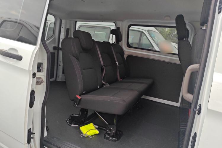 Used Ford Transit 2023 2.0T Gasoline Manual Multifunction Commercial Vehicle Short Wheelbase Low Roof 5/6 Seats Left Rear Seat