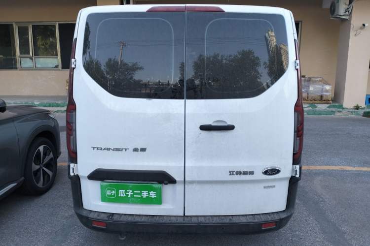 Used Ford Transit 2023 2.0T Gasoline Automatic Multi-Purpose Commercial Vehicle Mid-Drive Low-Roof Design 5/6 Seats Rear