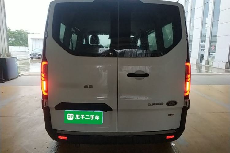 Used Ford Transit 2023 2.0T Diesel Manual Multifunction Commercial Vehicle Short Wheelbase Low Roof 5/6 Seats Rear