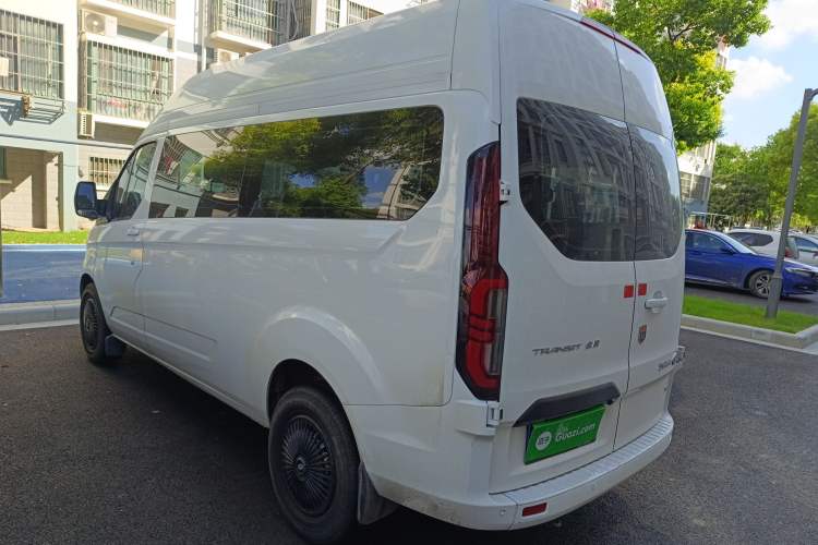 Used Ford Transit 2023 2.0T Diesel Manual Commercial & Travel Version Mid-axle Medium Roof 7/8/9-Seater Rear Left 45 Deg