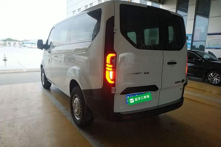 Used Ford Transit 2023 2.0T Diesel Manual Multifunction Commercial Vehicle Short Wheelbase Low Roof 5/6 Seats Rear Left 45 Deg