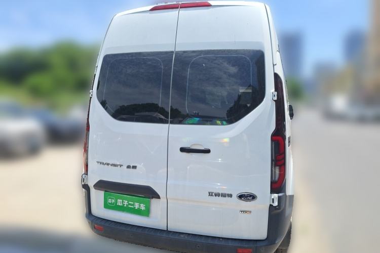 Used Ford Transit 2023 2.0T Diesel Manual Multifunction Commercial Vehicle Short Wheelbase Mid-Roof Design 5/6 Seats Rear
