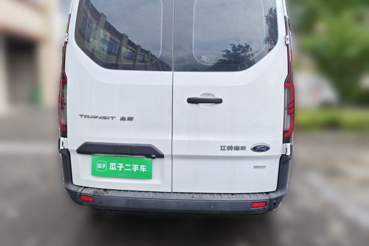 Used Ford Transit 2023 2.0T Gasoline Manual Multifunction Commercial Vehicle Short Wheelbase Low Roof 5/6 Seats Rear