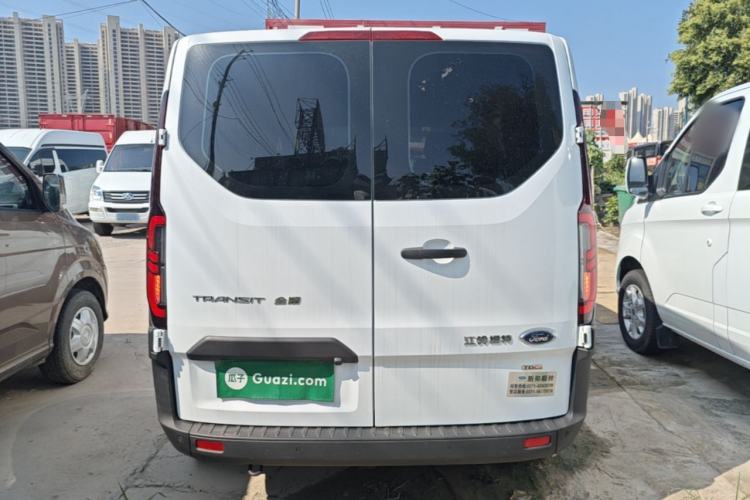 Used Ford Transit 2023 2.0T Diesel Manual Multifunction Commercial Vehicle Short Wheelbase Low Roof 5/6 Seats Rear