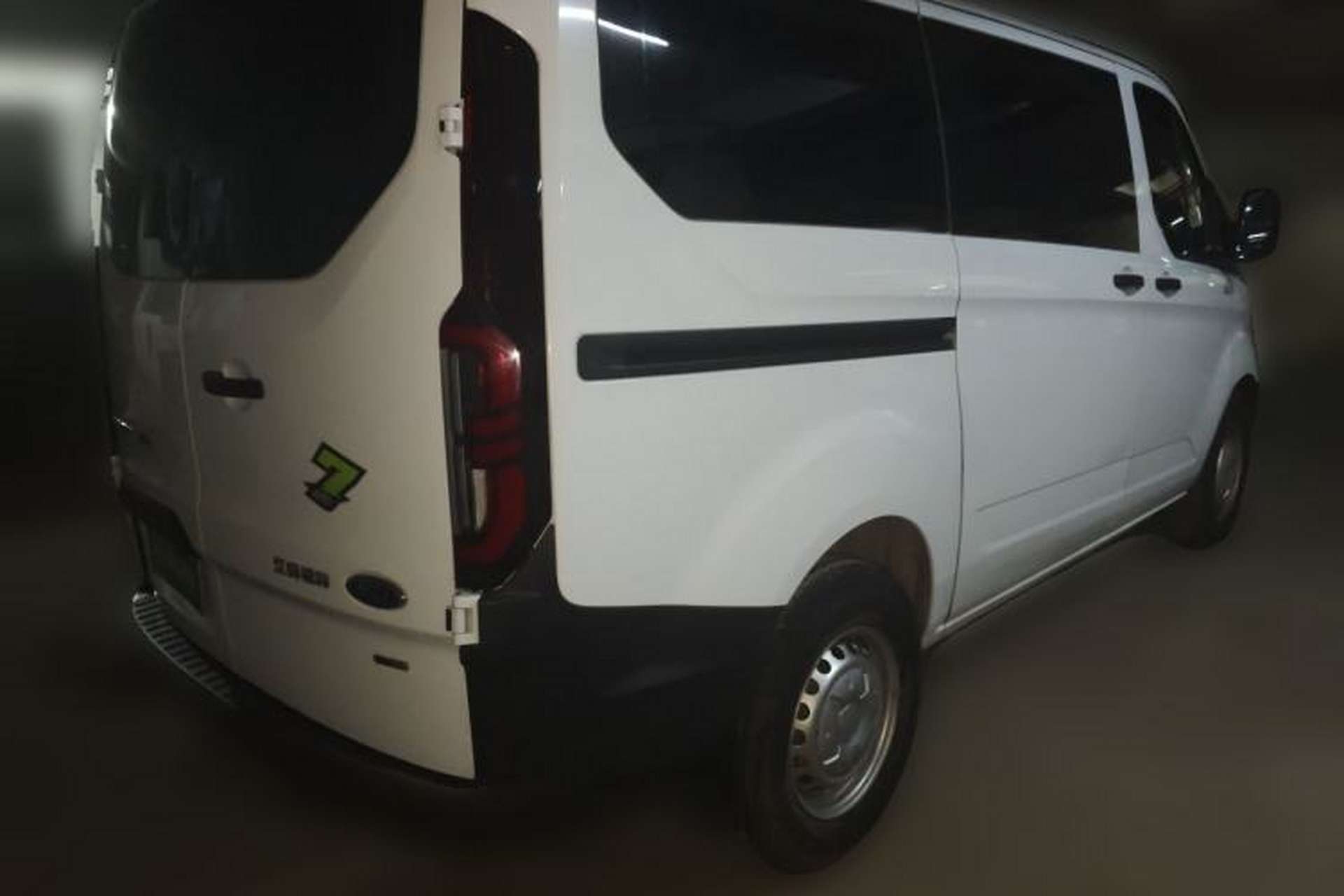 Used Ford Transit 2023 2.0T Diesel Automatic Multi-Function Commercial Vehicle Short Wheelbase Low Roof 5/6 Seats Rear Right 45 Deg