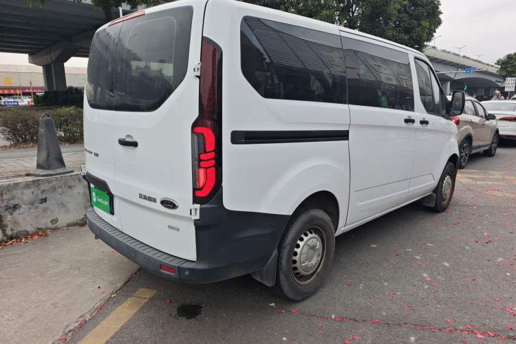 Used Ford Transit 2023 2.0T Gasoline Manual Multifunction Commercial Vehicle Short Wheelbase Low Roof 5/6 Seats Rear Right 45 Deg