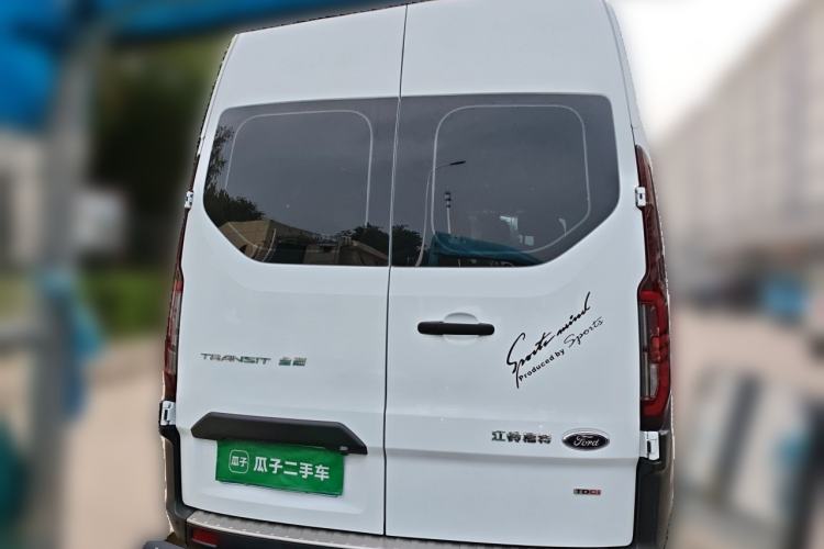 Used Ford Transit 2023 2.0T Diesel Manual Multifunction Commercial Vehicle Mid-axle Mid-roof 5/6 Seats Rear