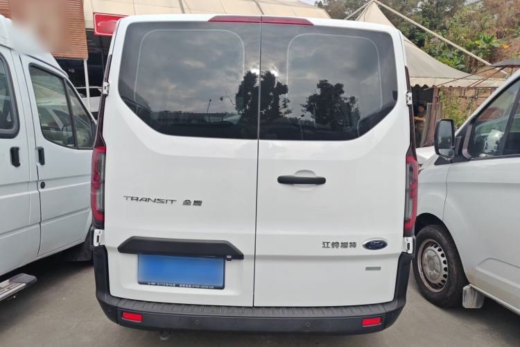 Used Ford Transit 2023 2.0T Gasoline Manual Multifunction Commercial Vehicle Short Wheelbase Low Roof 5/6 Seats Rear
