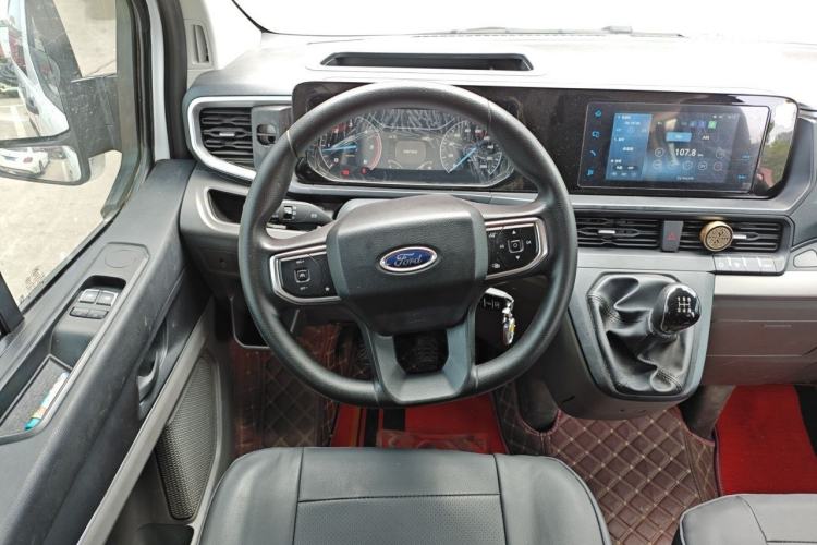 Used Ford Transit 2023 2.0T Diesel Manual Multifunction Commercial Vehicle Mid-axle Mid-roof 5/6 Seats Steering Wheel