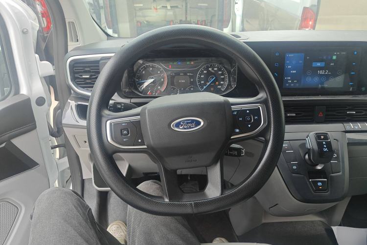 Used Ford Transit 2023 2.0T Diesel Automatic Commercial & Travel Version Mid-axle Low-roof Design 7/8/9-Seater Steering Wheel