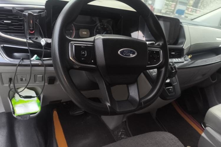 Used Ford Transit 2023 2.0T Diesel Automatic Commercial & Travel Model Mid-axle Medium Roof 7/8/9-Seater Steering Wheel