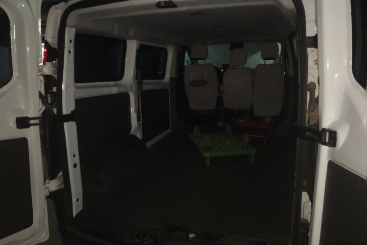 Used Ford Transit 2023 2.0T Diesel Automatic Multi-Function Commercial Vehicle Short Wheelbase Low Roof 5/6 Seats Trunk