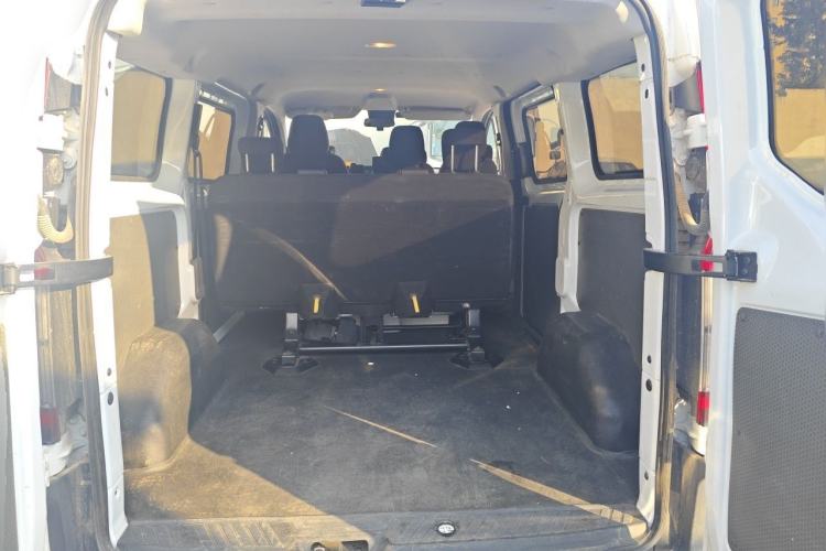 Used Ford Transit 2023 2.0T Diesel Automatic Multi-Function Commercial Vehicle Short Wheelbase Low Roof 5/6 Seats Trunk