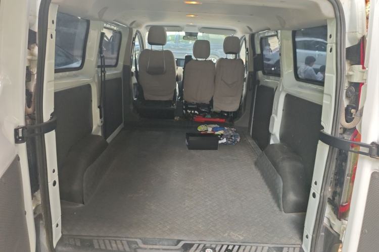 Used Ford Transit 2023 2.0T Diesel Automatic Multi-Function Commercial Vehicle Short Wheelbase Low Roof 5/6 Seats Trunk