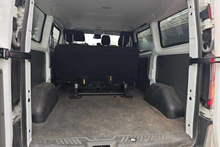Used Ford Transit 2023 2.0T Gasoline Manual Multifunction Commercial Vehicle Short Wheelbase Low Roof 5/6 Seats Trunk