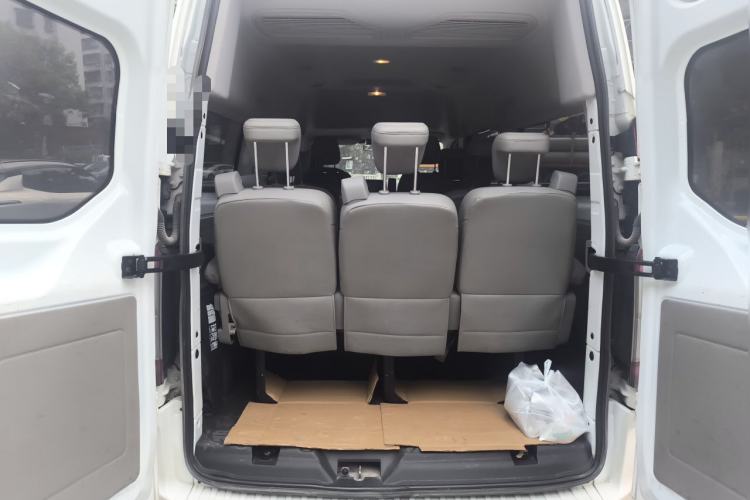 Used Ford Transit 2023 2.0T Diesel Automatic Commercial & Travel Model Mid-axle Medium Roof 7/8/9-Seater Trunk