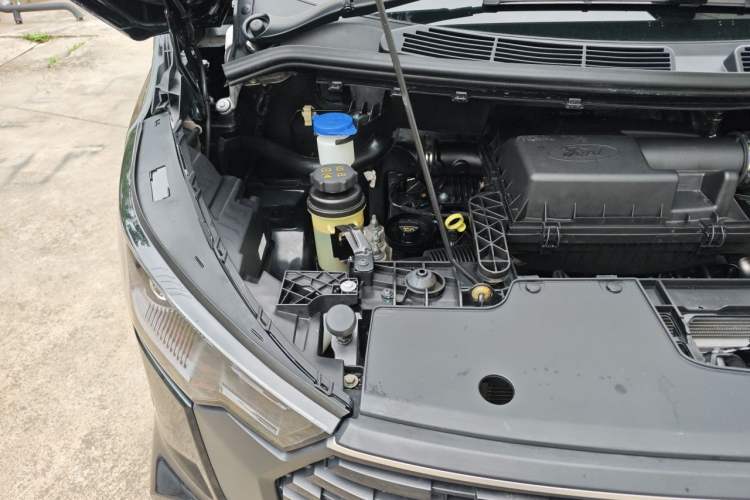 Used Ford Transit  Engine Bay Right