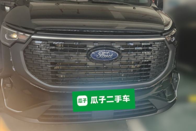 Used Ford Transit 2024 2.0T Gasoline Automatic Mid-Drive Mid-Roof Business-Class Bus Luxury Version with 7/8/9 Seats Front