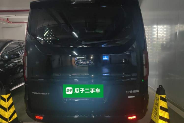 Used Ford Transit 2024 2.0T Gasoline Automatic Mid-Drive Mid-Roof Business-Class Bus Luxury Version with 7/8/9 Seats Rear