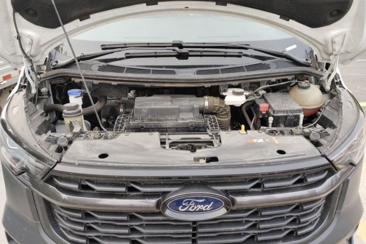 Used Ford Transit  Engine Bay