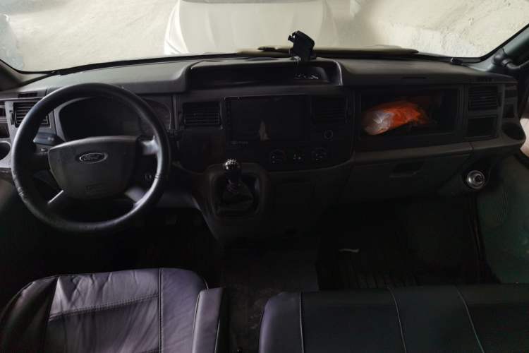 Used Ford Transit Custom 2009 2.4T Diesel Standard Version Long Wheelbase Mid-Roof China III Standard Center Console