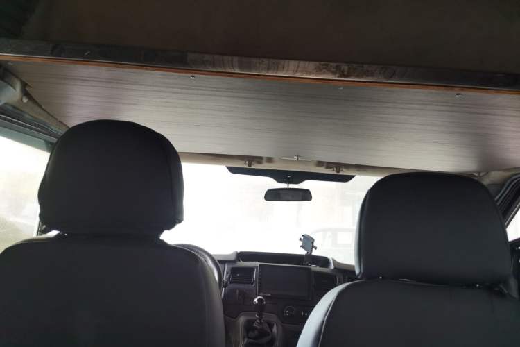 Used Ford Transit Custom 2009 2.4T Diesel Standard Version Long Wheelbase Mid-Roof China III Standard Headliner