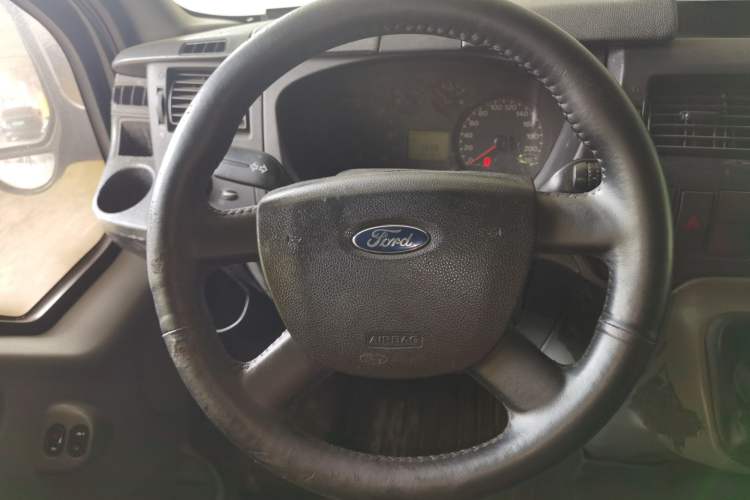 Used Ford Transit Custom 2009 2.4T Diesel Standard Version Long Wheelbase Mid-Roof China III Standard Steering Wheel