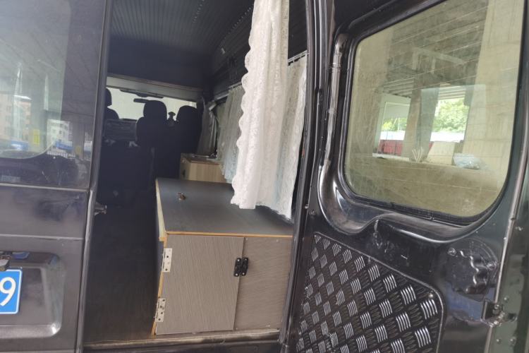 Used Ford Transit Custom 2009 2.4T Diesel Standard Version Long Wheelbase Mid-Roof China III Standard Trunk