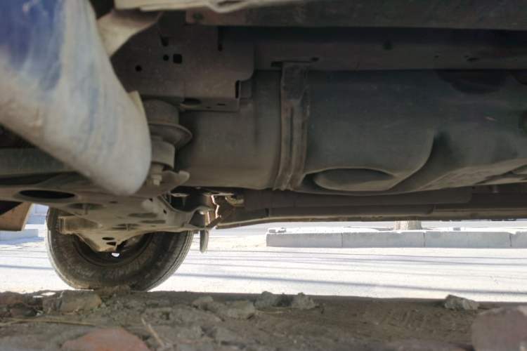 Used Ford Transit Custom 2009 2.4T Diesel Standard Version Short Wheelbase Mid-Roof China Stage III Chassis Front Left