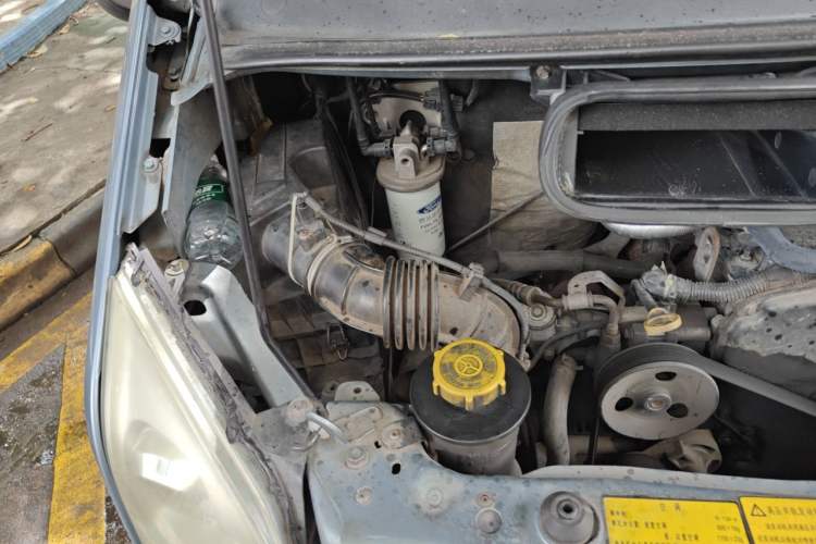 Used Ford Transit Custom 2009 2.4T Diesel Standard Version Short Wheelbase Low Roof China III Standard Engine Bay Right