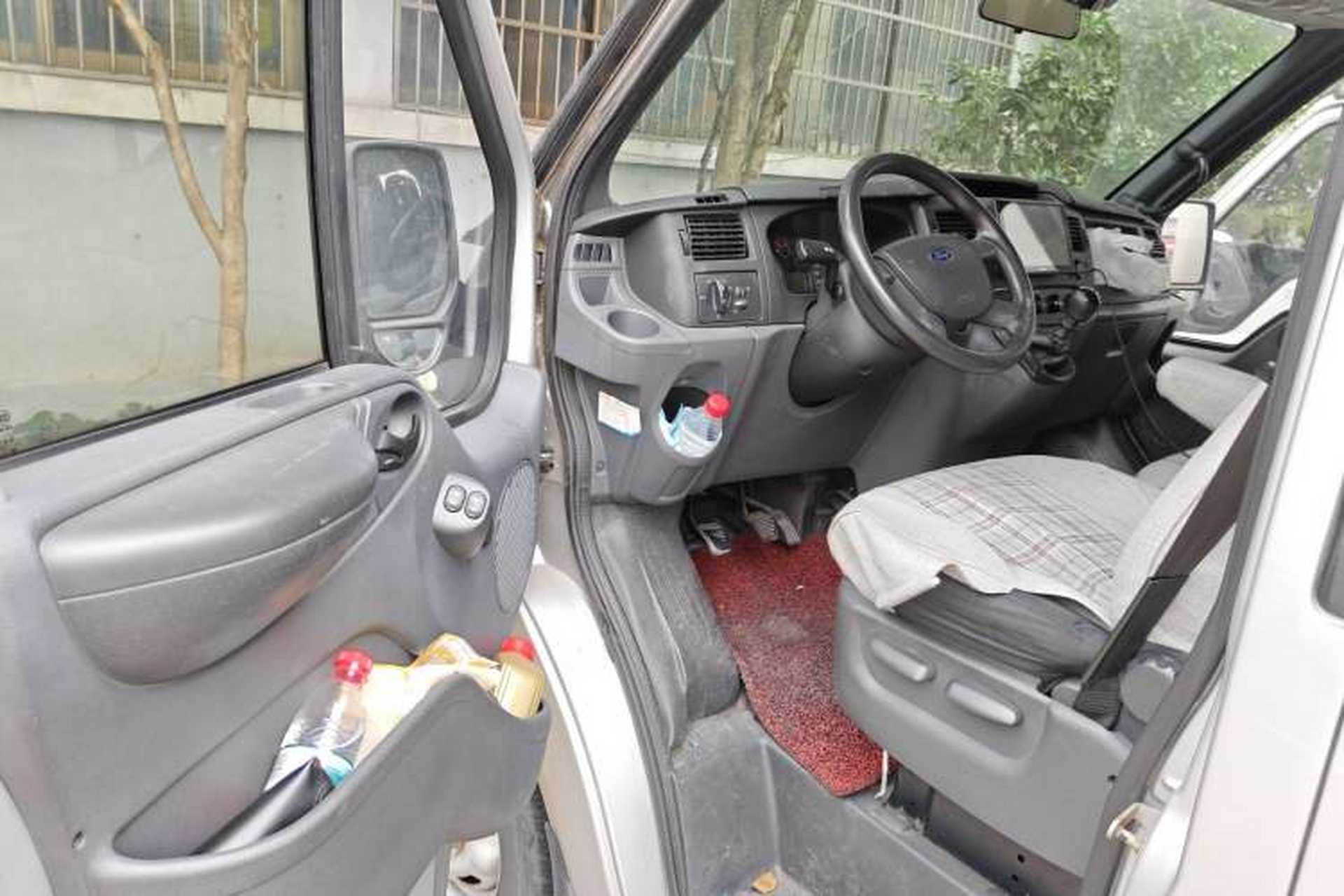 Used Ford Transit Custom 2009 2.4T Diesel Luxury Short Wheelbase Mid-Roof Emission Standard III Driver Seat