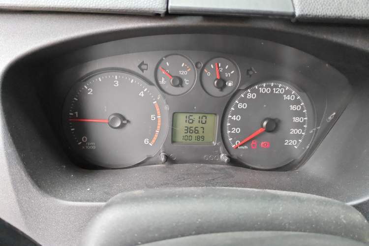 Used Ford Transit Custom 2009 2.4T Diesel Luxury Short Wheelbase Mid-Roof Emission Standard III Instrument Cluster