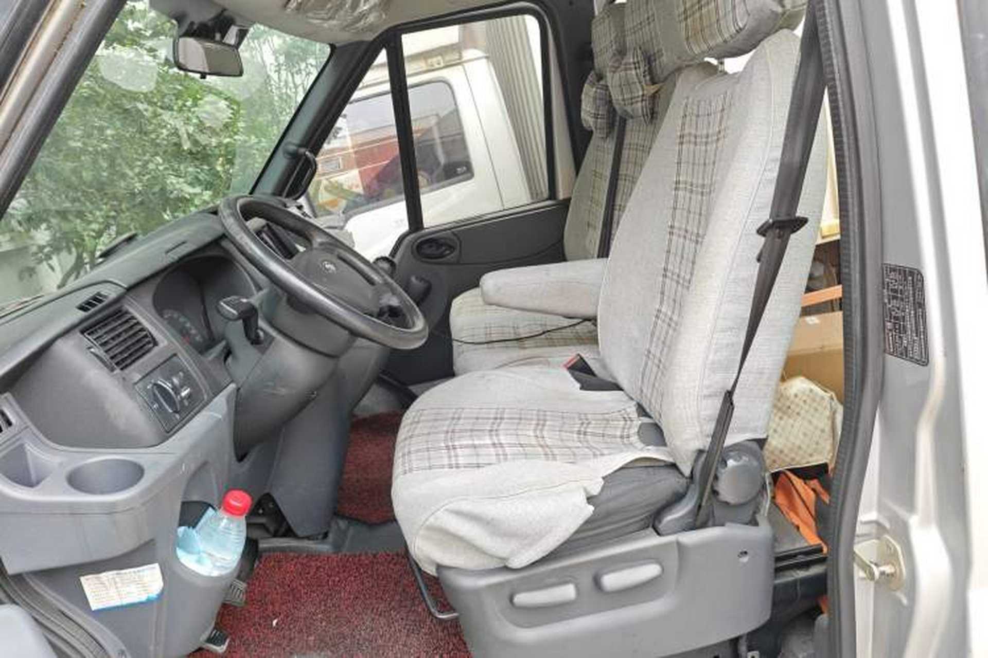 Used Ford Transit Custom 2009 2.4T Diesel Luxury Short Wheelbase Mid-Roof Emission Standard III Left Front Seat