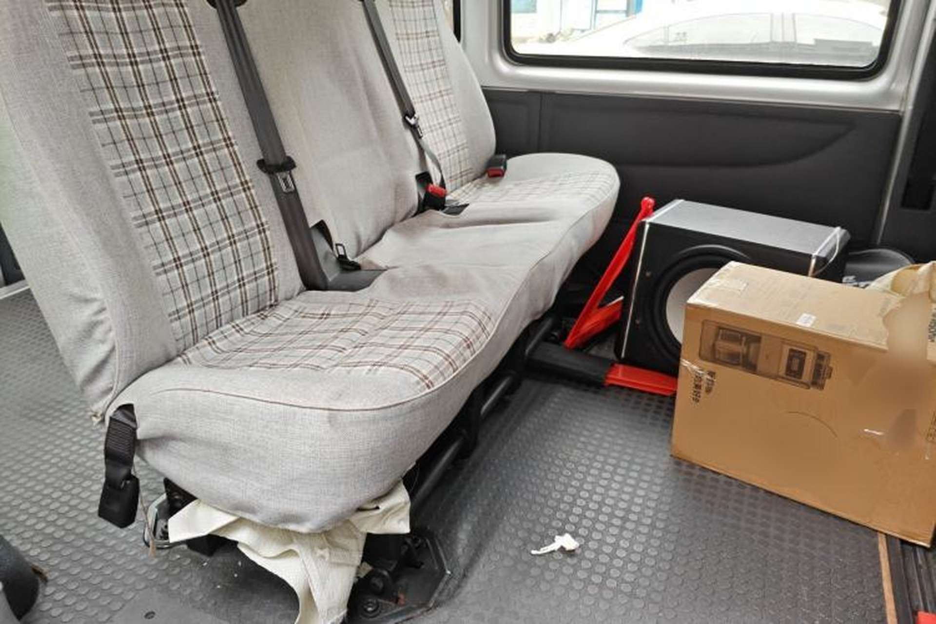 Used Ford Transit Custom 2009 2.4T Diesel Luxury Short Wheelbase Mid-Roof Emission Standard III Left Rear Seat