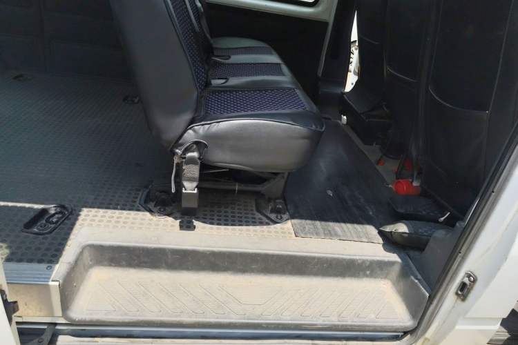 Used Ford Transit Custom 2009 2.4T Diesel Multi-Function Long Wheelbase Mid-Roof Emission Standard III Interior 4