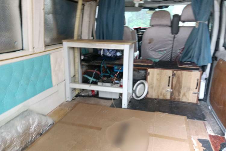 Used Ford Transit Custom 2009 2.4T Diesel Standard Version Short Wheelbase Mid-Roof China Stage III Left Rear Seat