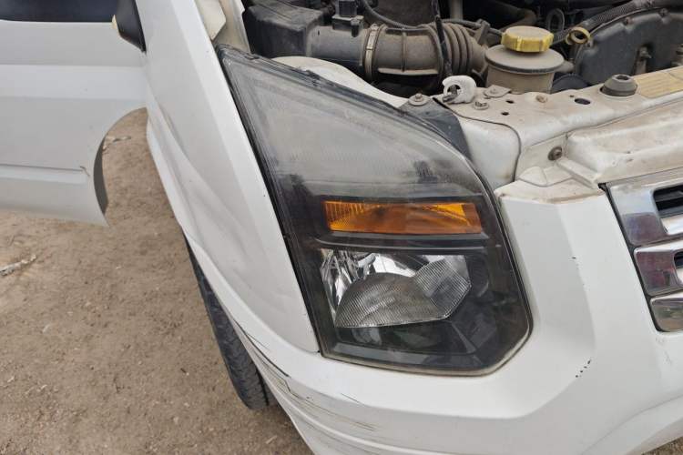 Used Ford Transit Custom 2009 2.4T Diesel Multi-Function Long Wheelbase Mid-Roof Emission Standard III Right Front Headlight