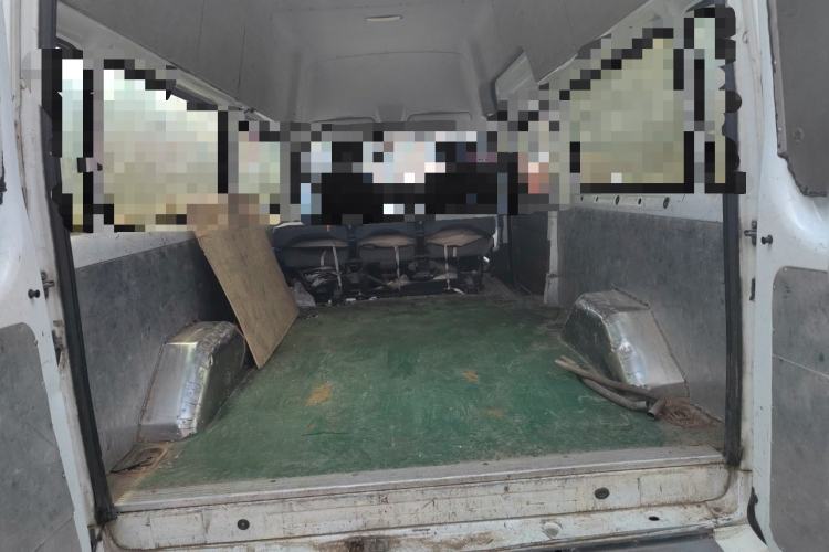 Used Ford Transit Custom 2009 2.4T Diesel Multi-Function Long-Wheelbase High-Roof Vehicle China Stage III Trunk