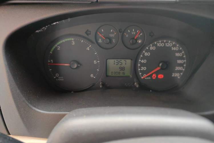 Used Ford Transit Custom  Odometer Close Up