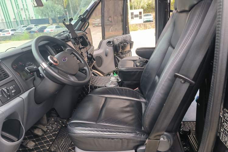 Used Ford Transit Custom 2013 2.4T Diesel Standard Version Long Wheelbase High Roof China IV Standard Left Front Seat