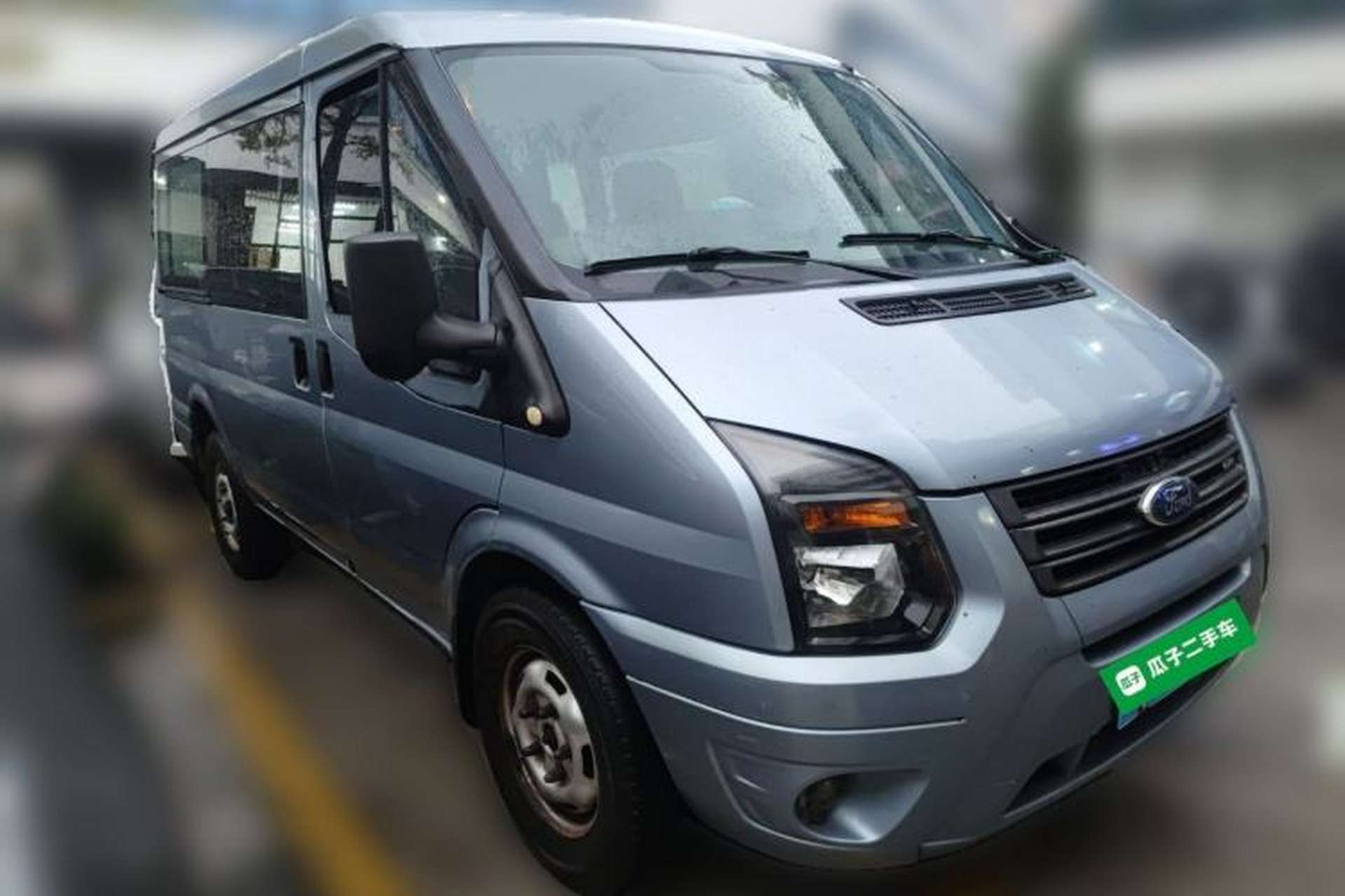 Used Ford Transit Custom 2013 2.4T Diesel Luxury Version Short Wheelbase Mid-Height China III Standard Exterior 2
