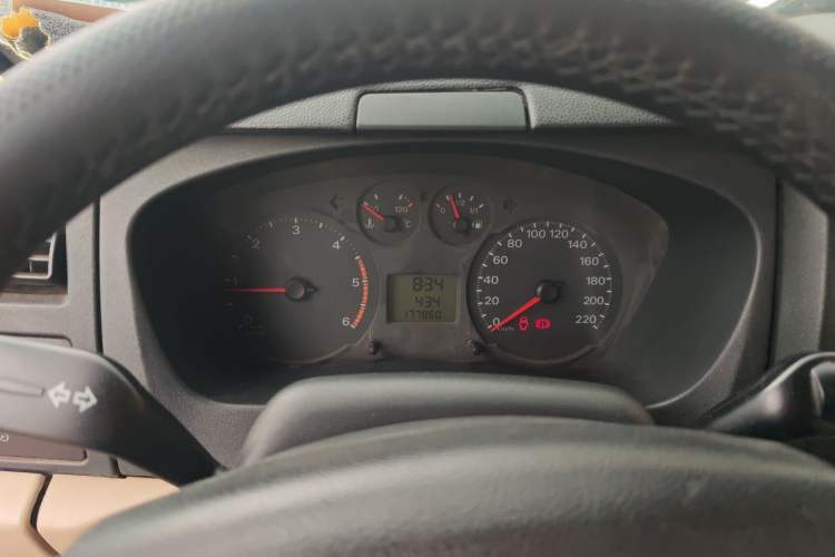 Used Ford Transit Custom 2013 2.4T Diesel Economical Long-Wheelbase Mid-Roof China IV Standard Instrument Cluster