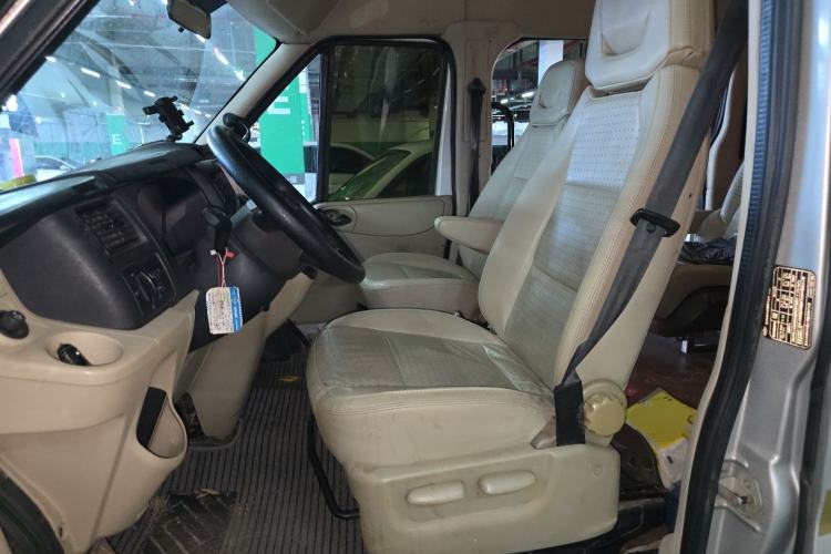 Used Ford Transit Custom 2013 2.4T Diesel Econo-Logistics Vehicle Short Wheelbase Mid-Roof China IV Standard Left Front Seat