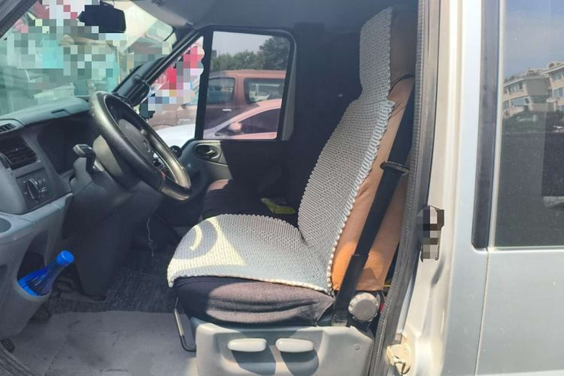 Used Ford Transit Custom 2013 2.4T Diesel Economical Logistics Vehicle Short Wheelbase Mid-Roof China III Standard Left Front Seat