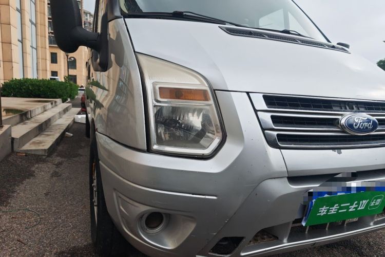 Used Ford Transit Custom 2013 2.4T Diesel Economical Long-Wheelbase Mid-Roof China IV Standard Right Front Headlight