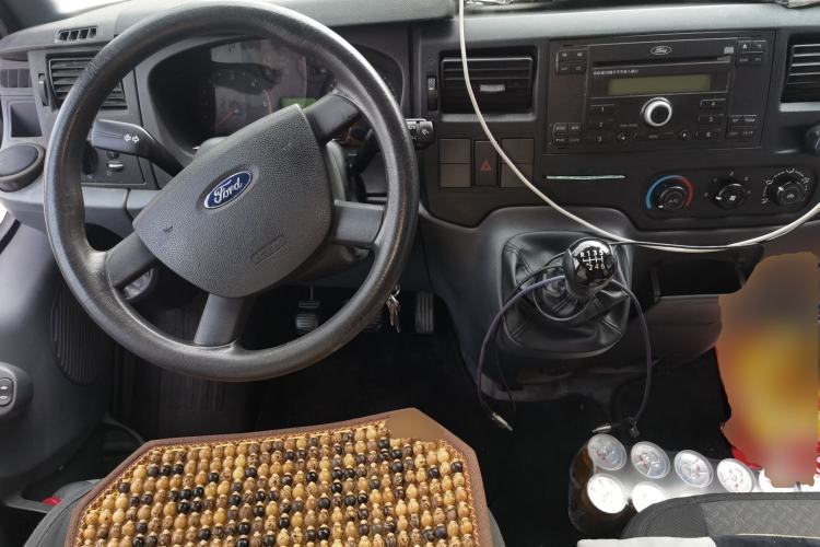 Used Ford Transit Custom 2013 2.4T Diesel Economical Long-Wheelbase Mid-Roof China IV Standard Center Console