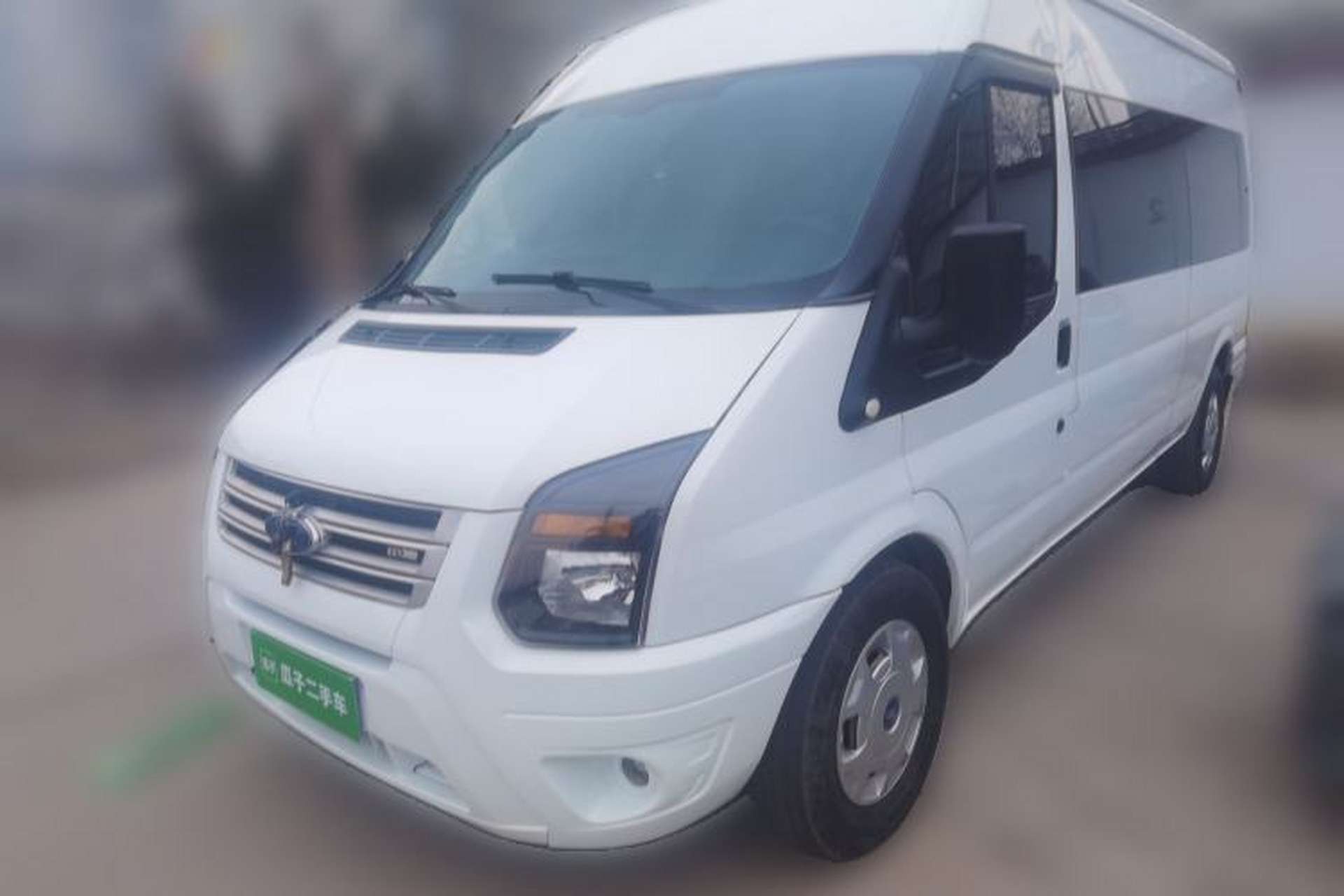 Used Ford Transit Custom 2013 2.4T Diesel Economy Long-Wheelbase Mid-Roof Emission Standard III Front Left 45 Deg