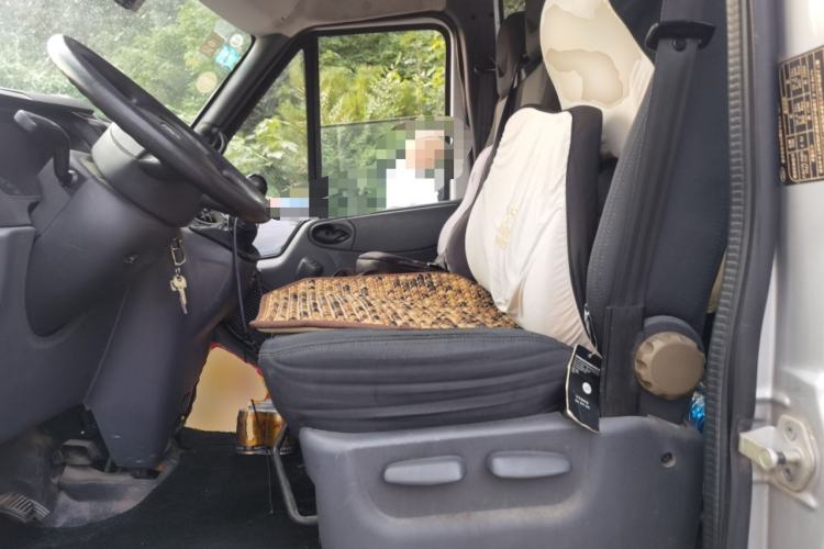 Used Ford Transit Custom 2013 2.4T Diesel Economical Long-Wheelbase Mid-Roof China IV Standard Left Front Seat